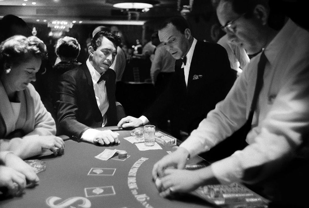 HHpoker俱乐部在线客服